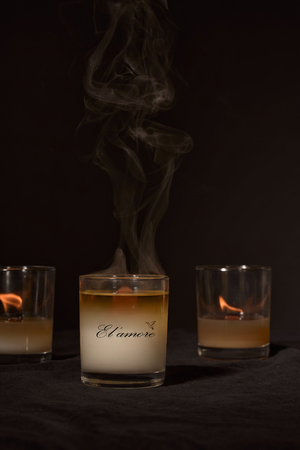 El'amore Logo on Candle Jar